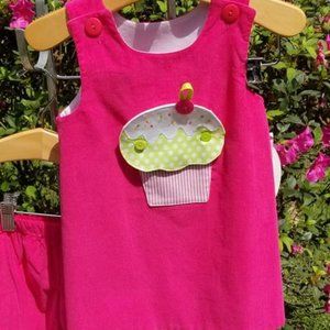 Mulberry Street Cupcake Applique outfit 18 months